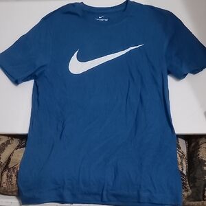 Nike Men's Blue Short Sleeve Tee, Unused
